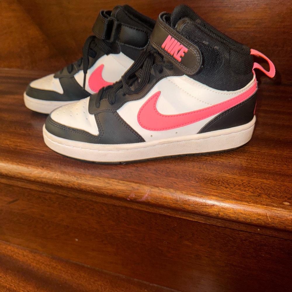Nike Kids' Black and Pink Sneakers